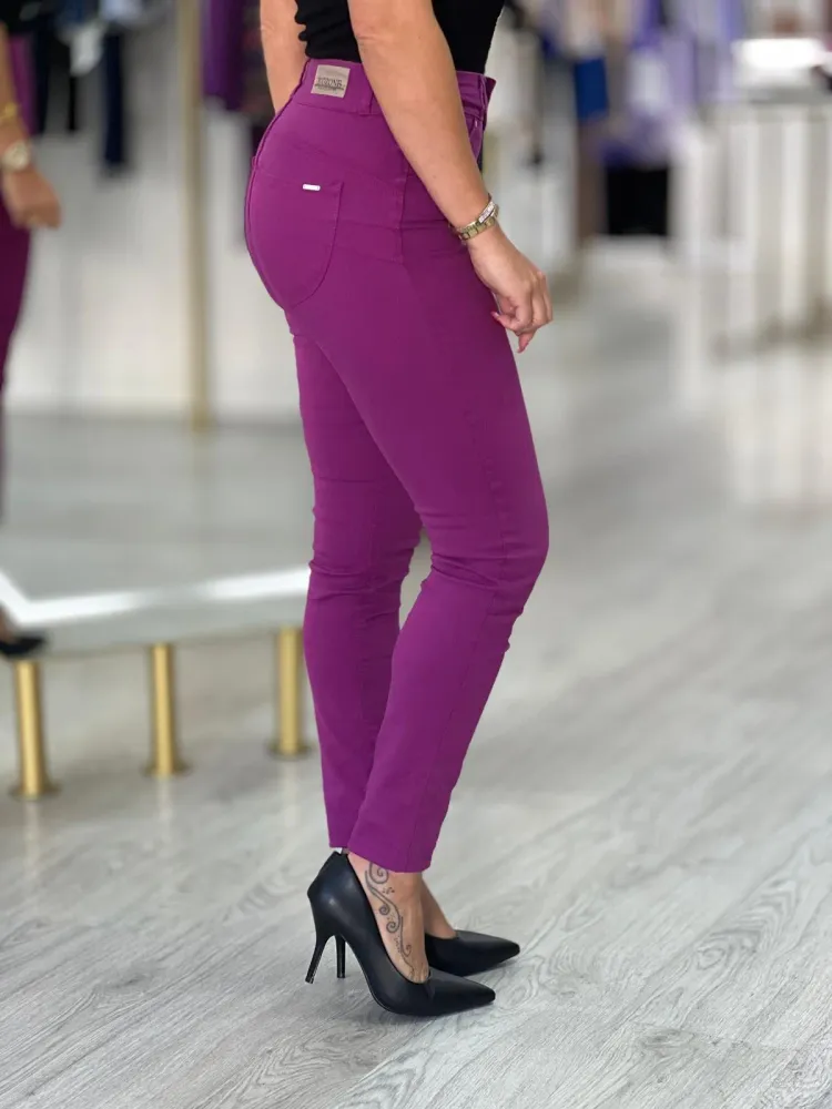 Jegging super skinny push up com Tela AMOLED