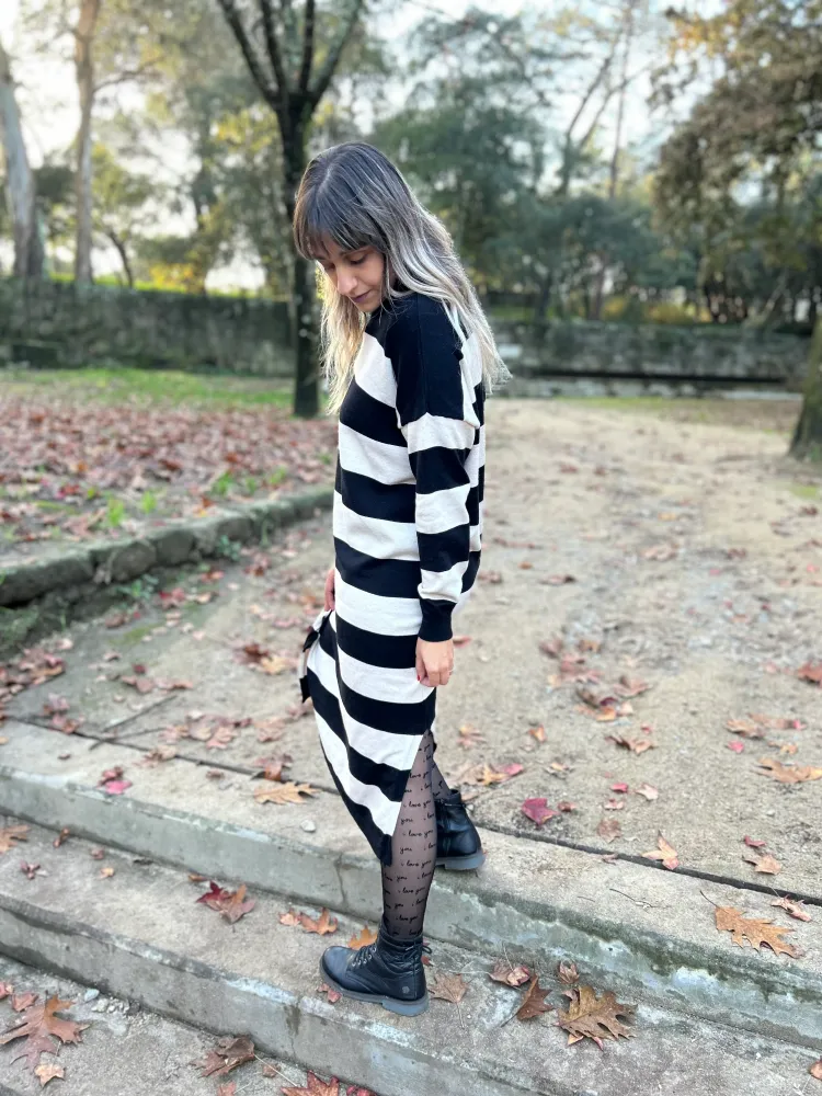 VESTIDO RISCAS SUPERDIMENSIONADO